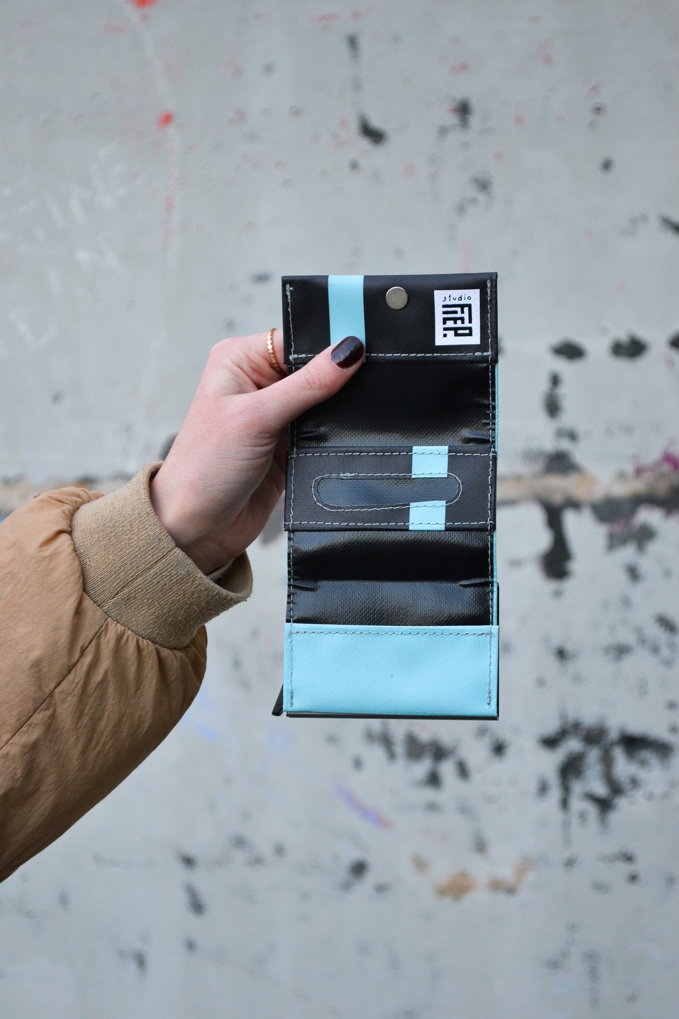 Cardholder blue/black DDW2023