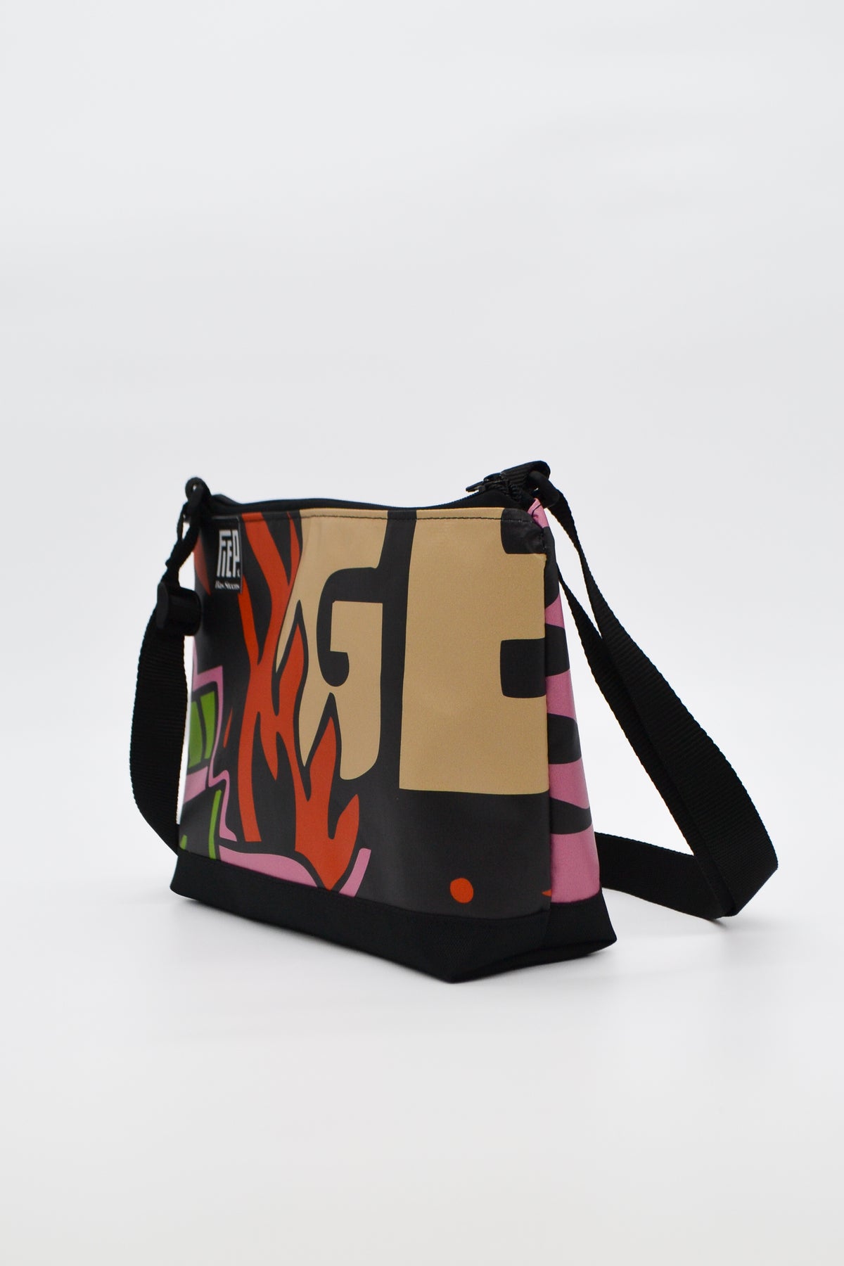 JIP (BAS STEENS X STUDIO FIEP)