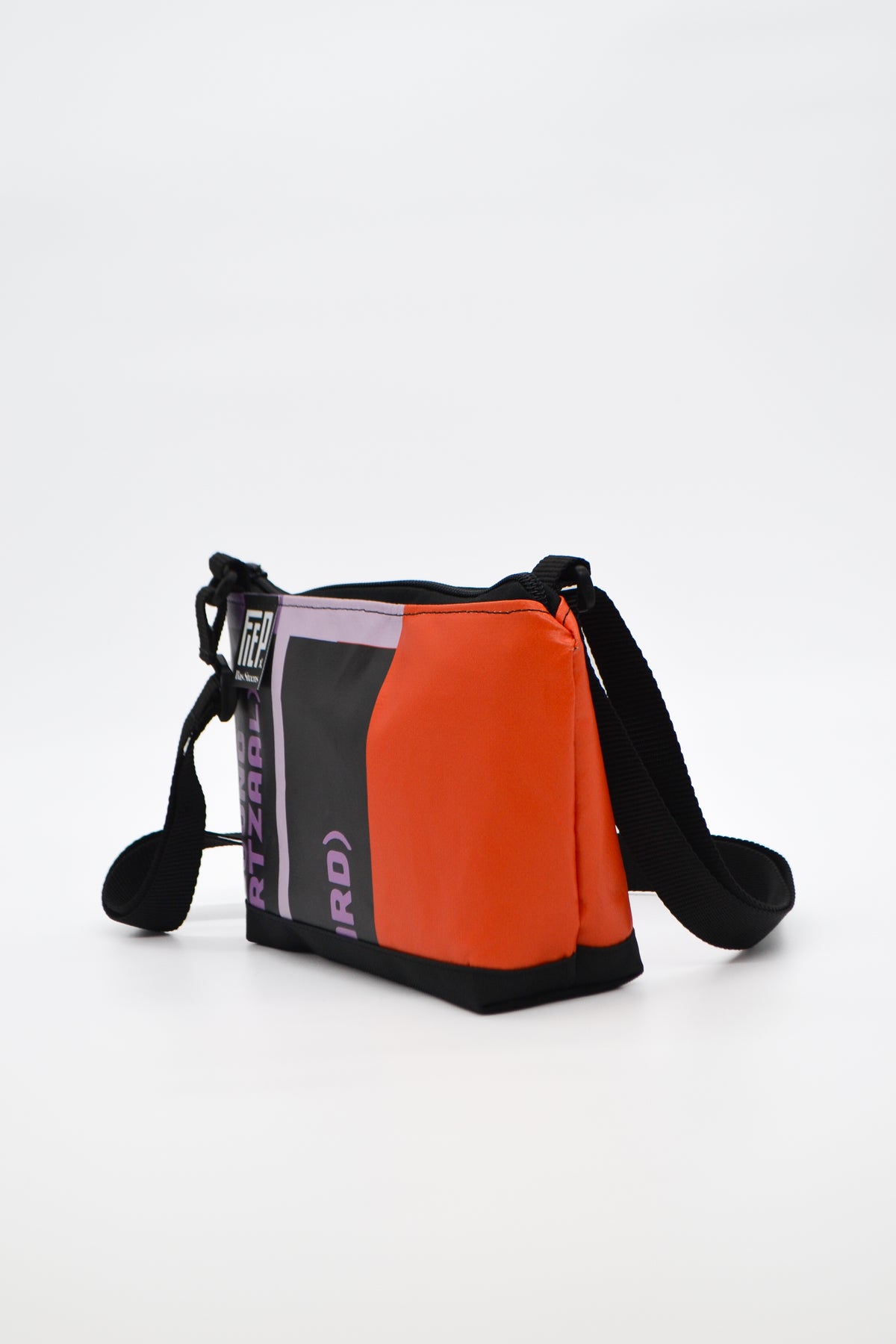 PETER (BAS STEENS X STUDIO FIEP)
