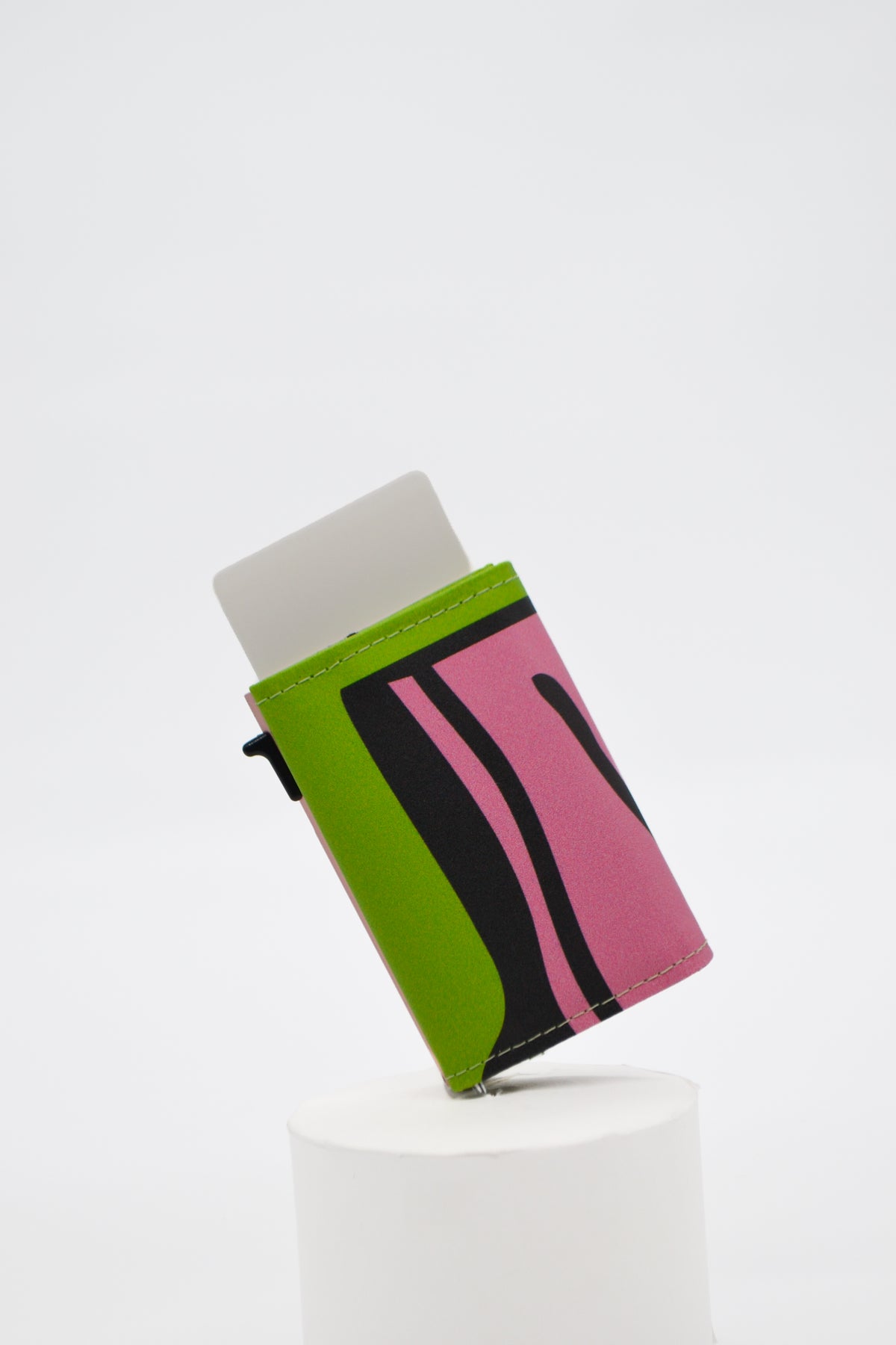GUUS (BAS STEENS X STUDIO FIEP)
